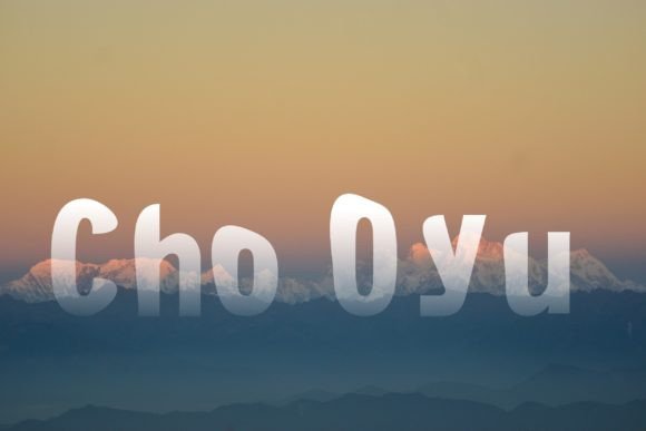 Cho Oyu Font for Creative Projects